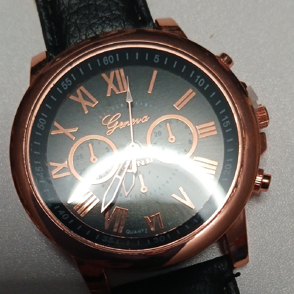 Geneva Black and Rose Gold Men's Watch - Picture 4 of 4